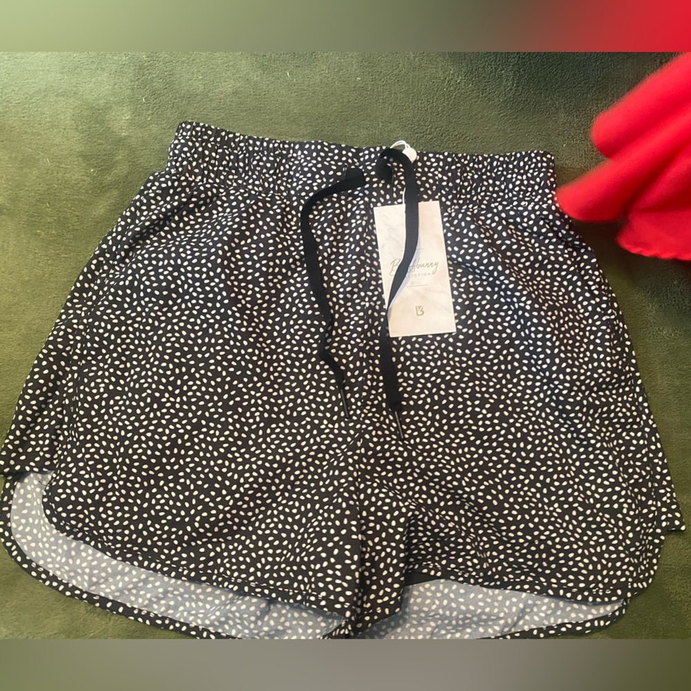 Buff bunny shorts never worn